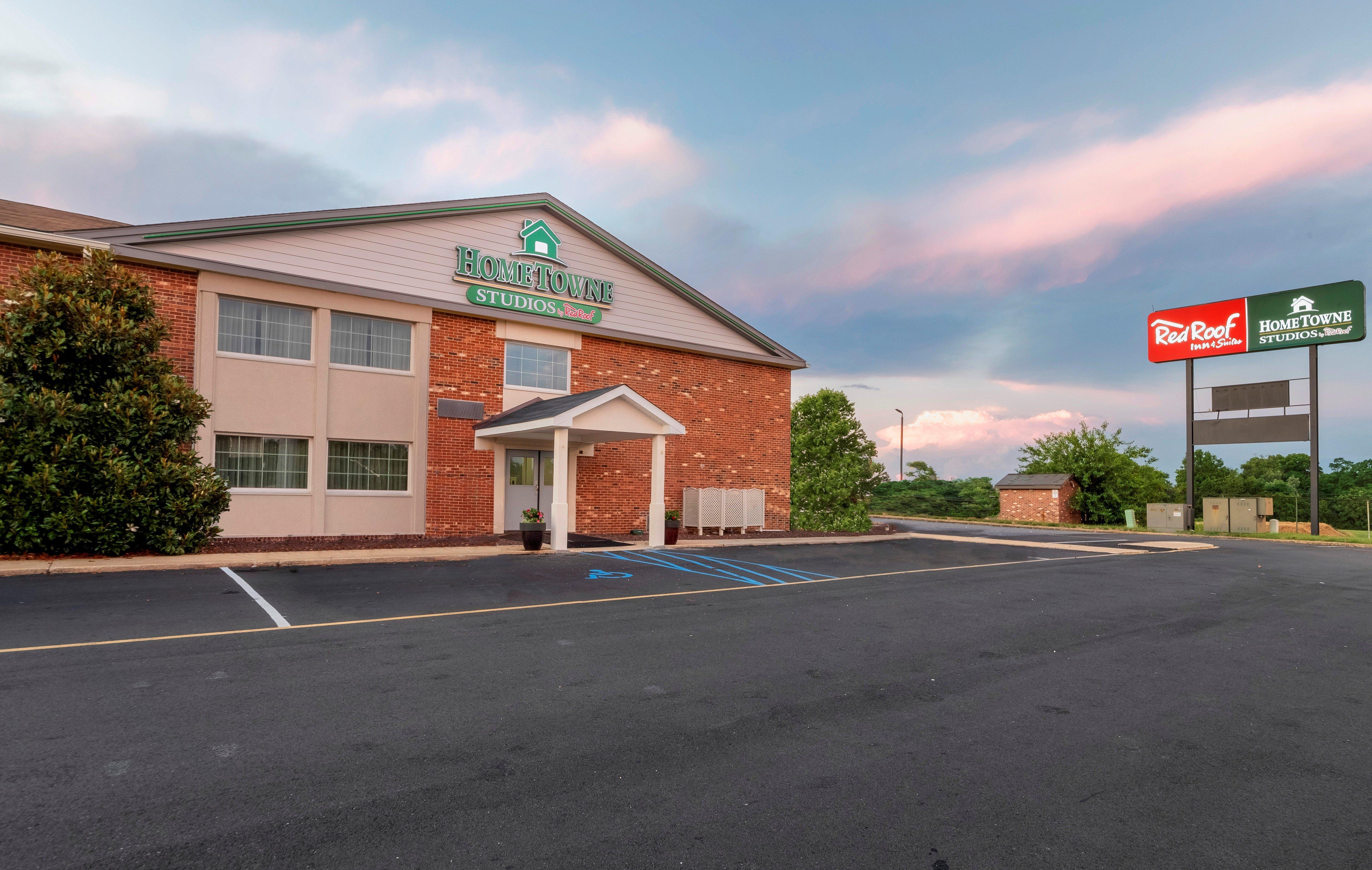 Red Roof Inn & Suites Wilmington - New Castle Exterior foto