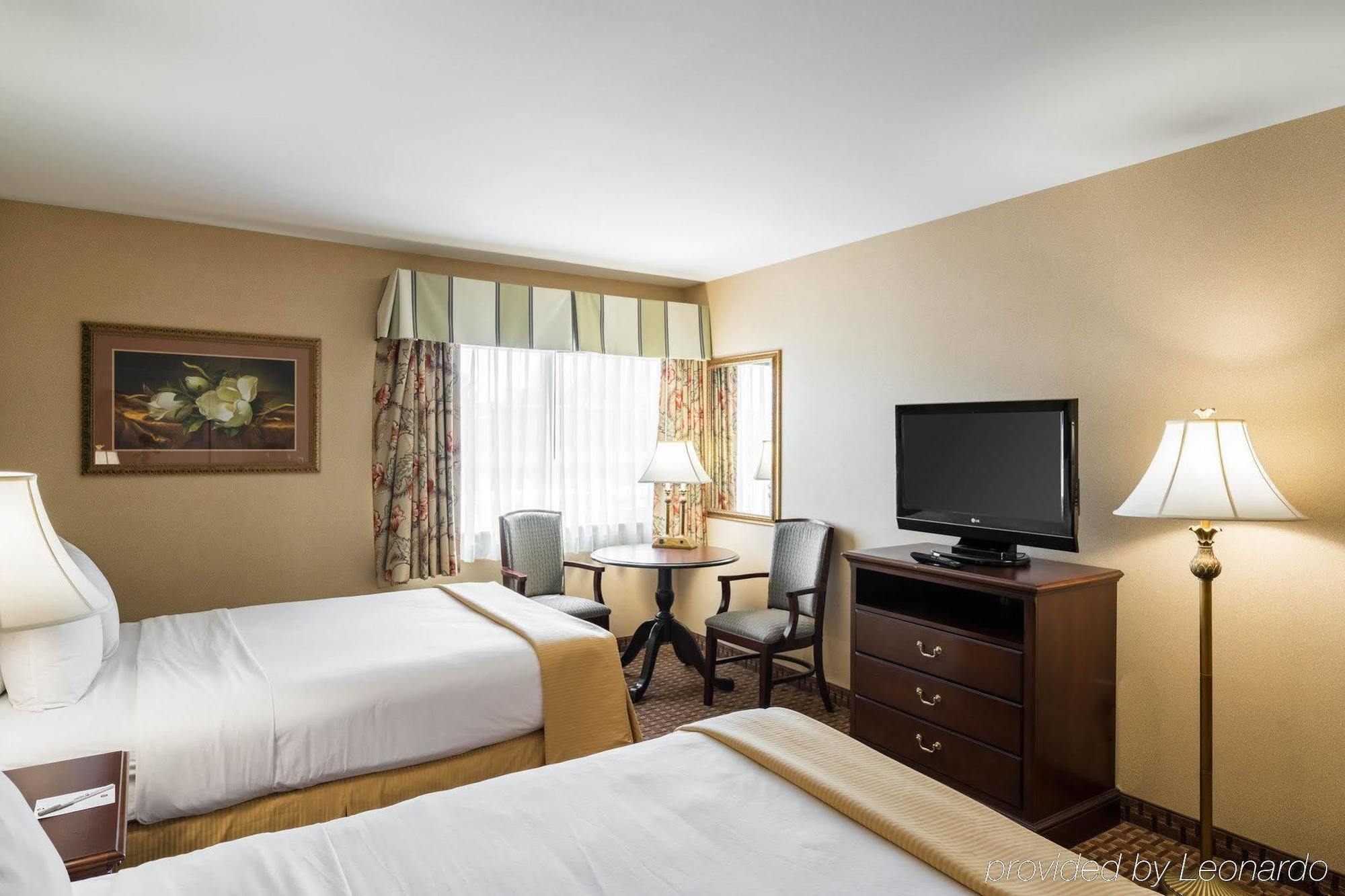 Red Roof Inn & Suites Wilmington - New Castle Exterior foto